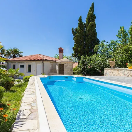 Studio-ferienwohnung Zum Sandstrand Sind Es 800 Meter Mit Kueche, Bad, Klima, Pool, Grillplatz
